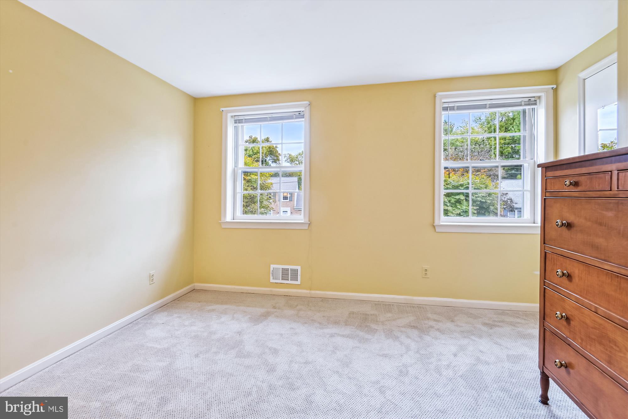 11904 Smoketree Road Potomac, MD 20854 - Photo 26 of 44 Gallery Image 26