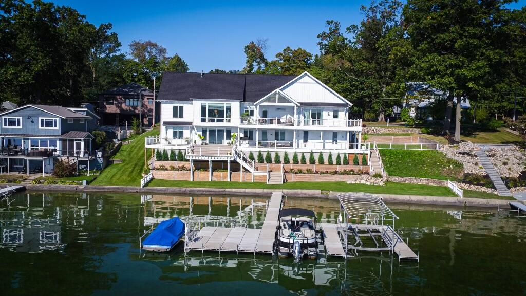 68129 Edgewater Beach Road White Pigeon, MI 49099 - Photo 1 of 70 drone shot
