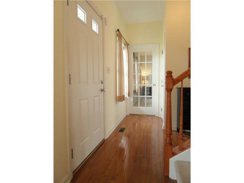 1033 Gombach Road Claridge, PA 15623 - Photo 3 of 25 Entry/Foyer.