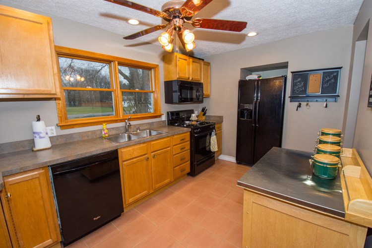10691 Star Road Osceola, IN 46561 - Photo 3 of 35 Gallery Image 3