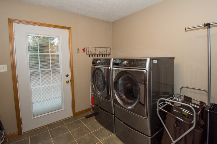 10691 Star Road Osceola, IN 46561 - Photo 27 of 35 Gallery Image 27