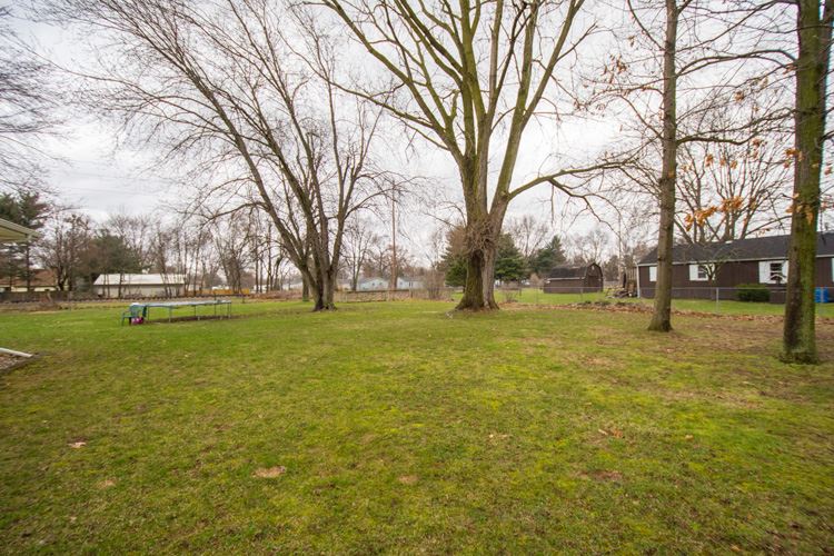 10691 Star Road Osceola, IN 46561 - Photo 9 of 35 Gallery Image 9