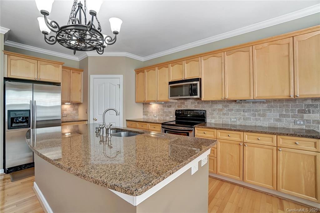 11511 Innes Court Charlotte, NC 28277 - Photo 9 of 24