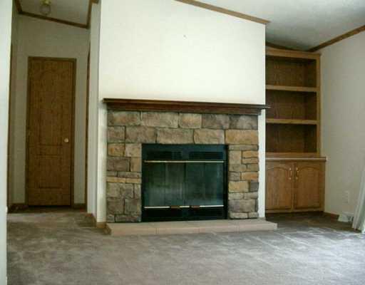 1781 Millbrook Road Grove City, PA 16127 - Photo 4 of 7 Den/Family/Great Room.
