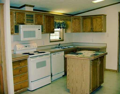 1781 Millbrook Road Grove City, PA 16127 - Photo 7 of 7 Kitchen.