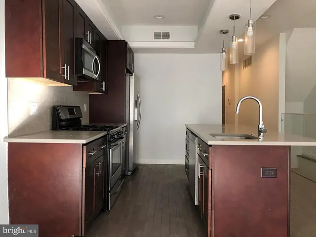 $960,000 | 1336 North 7th Street, Philadelphia, PA 19122