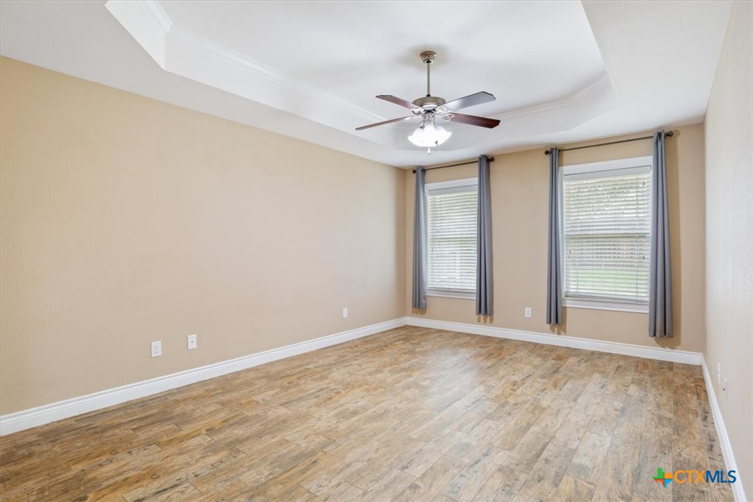 198 Sheridan Loop Belton, TX 76513 - Photo 18 of 31 a view of an empty room with a window