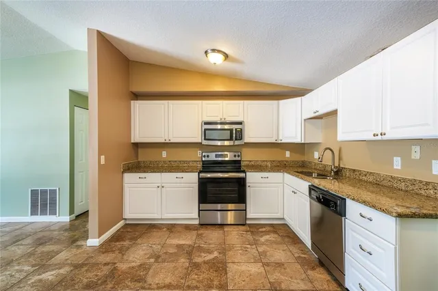 $1,820 | 10319 Widgeon Way, New Port Richey, FL 34654