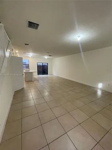$3,200 | 10443 Northwest 82nd Street, Unit 4, Doral, FL 33178