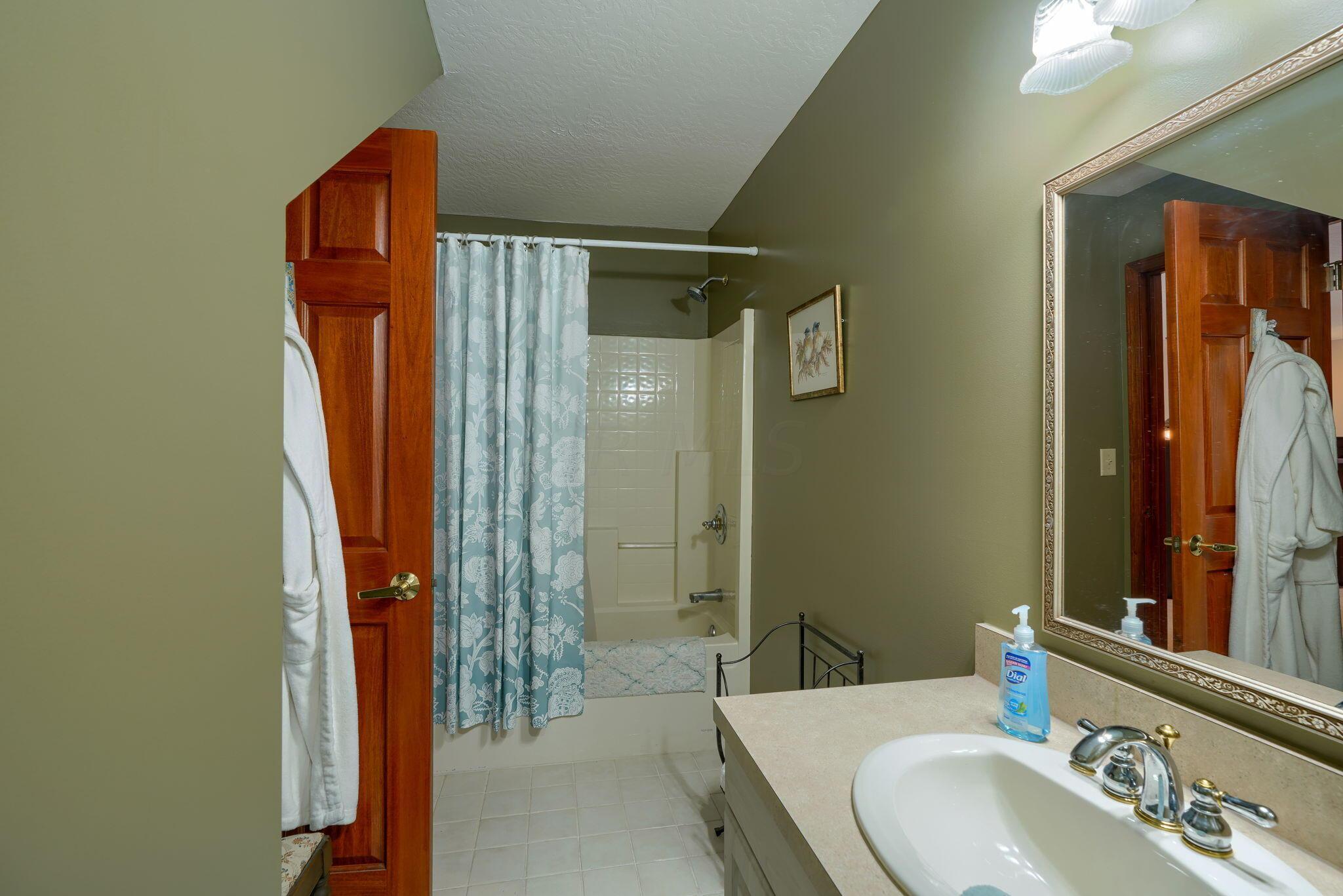 4192 Clark-Shaw Road Powell, OH 43065 - Photo 66 of 74 4192 Clark Shaw Rd (73)