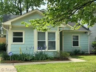 $274,900 | 3718 Pine Knoll Drive, Raleigh, NC 27604