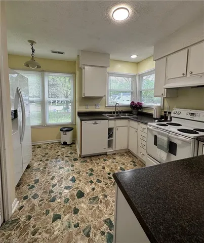 $274,900 | 3718 Pine Knoll Drive, Raleigh, NC 27604