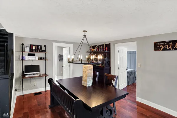 $530,000 | 5105 Highway 42, Martinsville, IN 46151