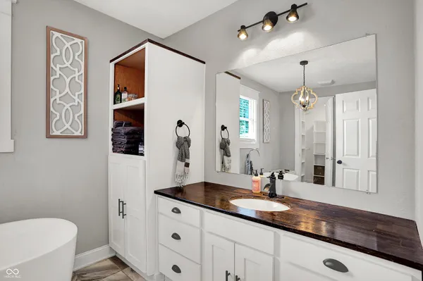 $530,000 | 5105 Highway 42, Martinsville, IN 46151