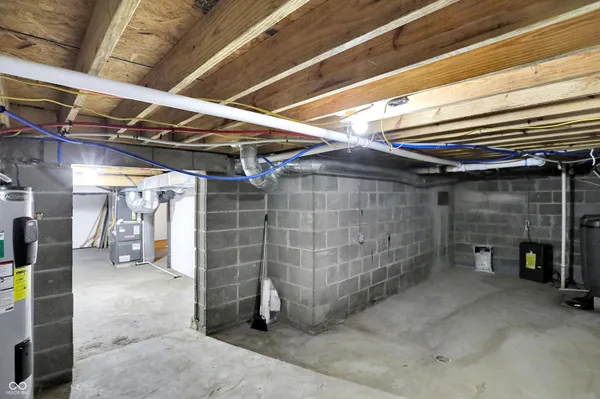 $530,000 | 5105 Highway 42, Martinsville, IN 46151