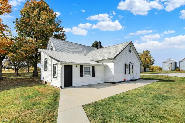 $540,000 | 5105 Highway 42, Martinsville, IN 46151