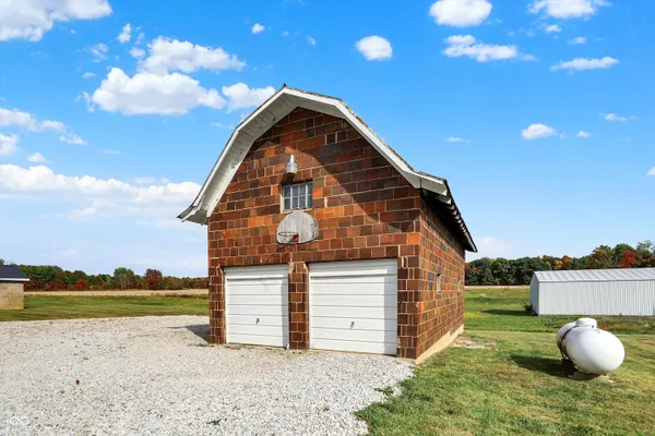 $530,000 | 5105 Highway 42, Martinsville, IN 46151