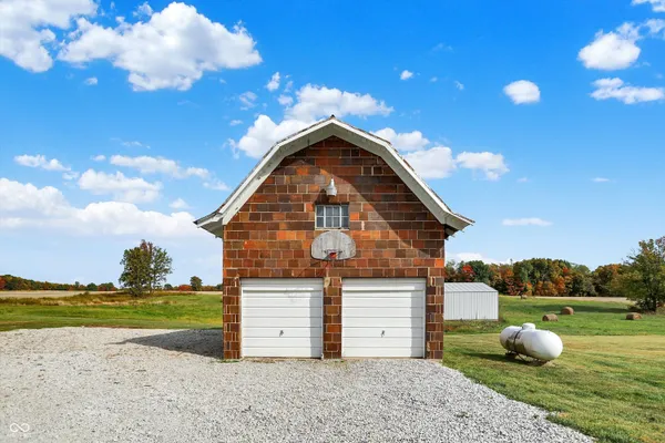 $530,000 | 5105 Highway 42, Martinsville, IN 46151