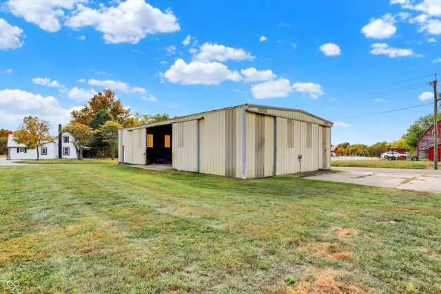 $540,000 | 5105 Highway 42, Martinsville, IN 46151