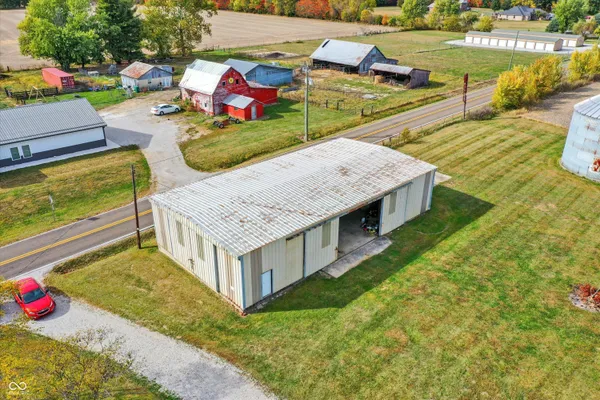 $530,000 | 5105 Highway 42, Martinsville, IN 46151