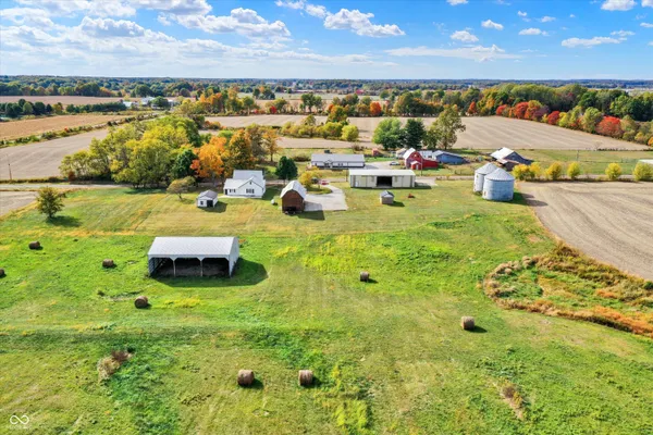 $530,000 | 5105 Highway 42, Martinsville, IN 46151