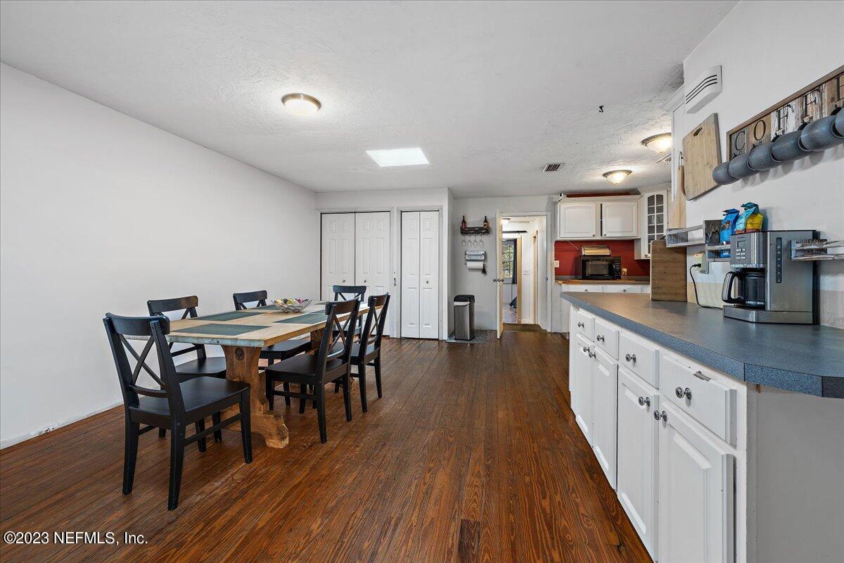 06-Kitchen
