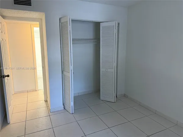 $1,950 | 5755 West 20th Avenue, Unit 201, Hialeah, FL 33012