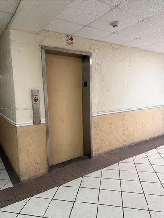 $1,950 | 5755 West 20th Avenue, Unit 201, Hialeah, FL 33012