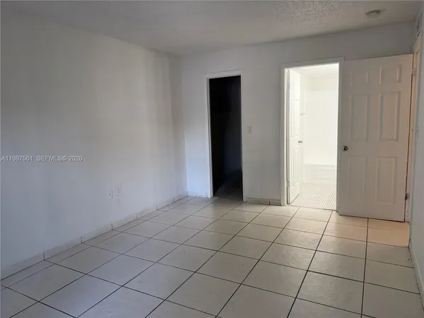 $1,950 | 5755 West 20th Avenue, Unit 201, Hialeah, FL 33012