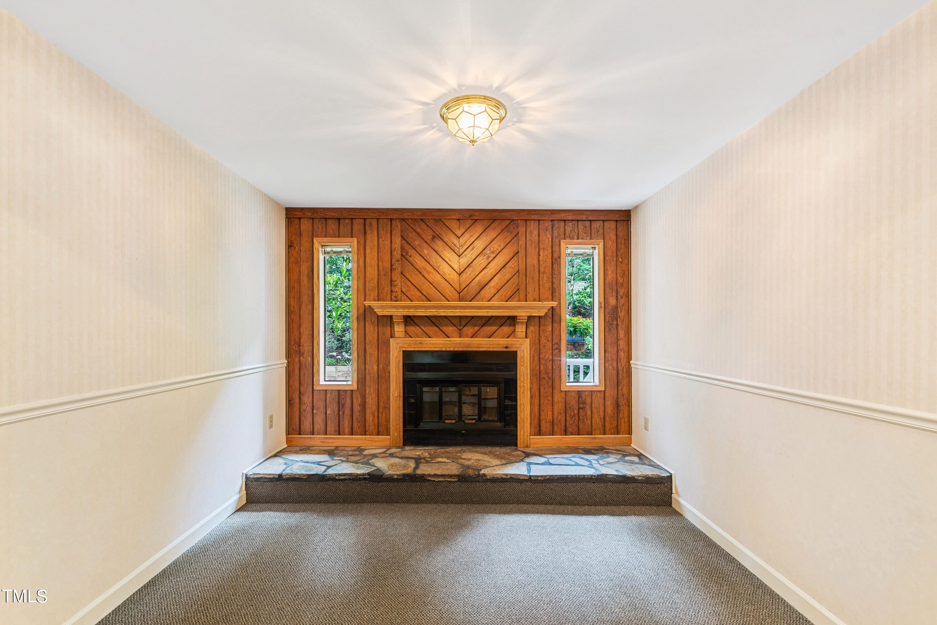 4914 Connell Drive Raleigh, NC 27612 - Photo 9 of 58 Living 4