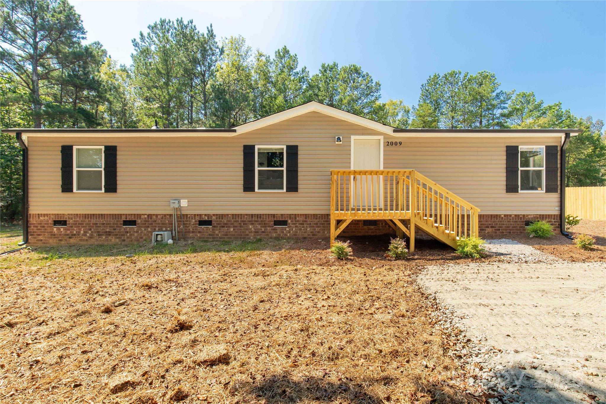 a house view with a outdoor space