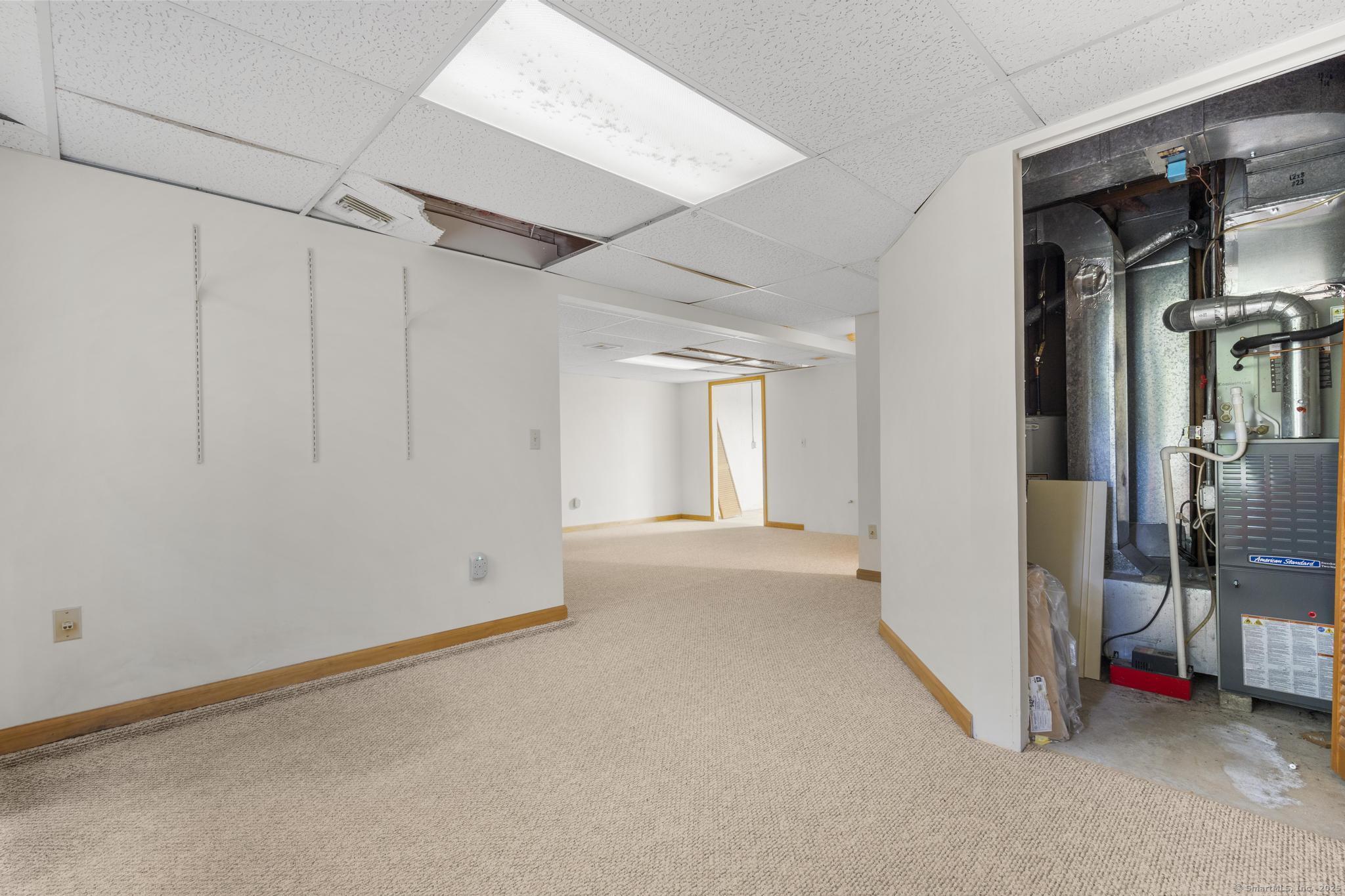 98 Crown Ridge Newington, CT 06111 - Photo 35 of 37 a view of empty room