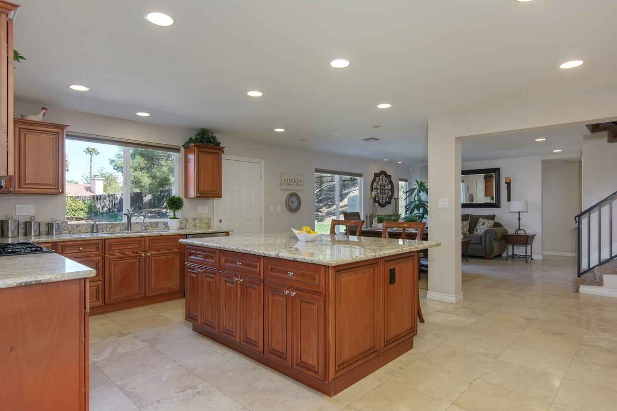 4618 Sheridan Road Oceanside, CA 92056 - Photo 7 of 25