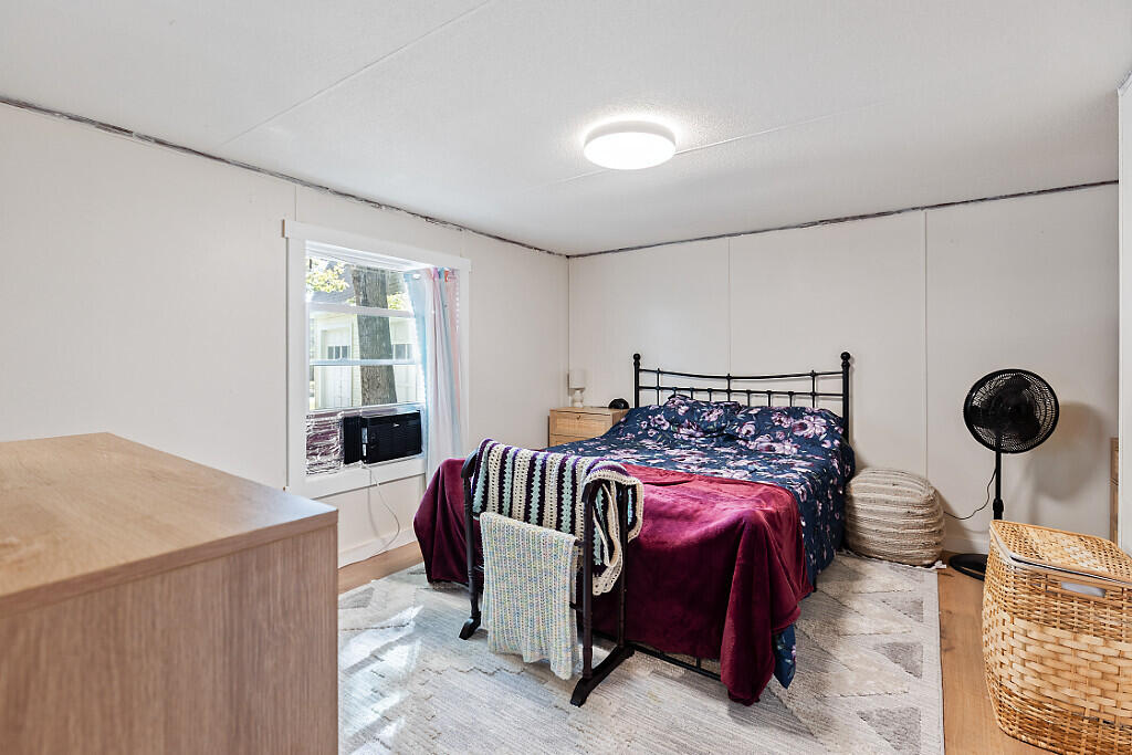 165 Marston Road Gardiner, ME 04345 - Photo 16 of 36 06_BP5A0205_DxO_mls