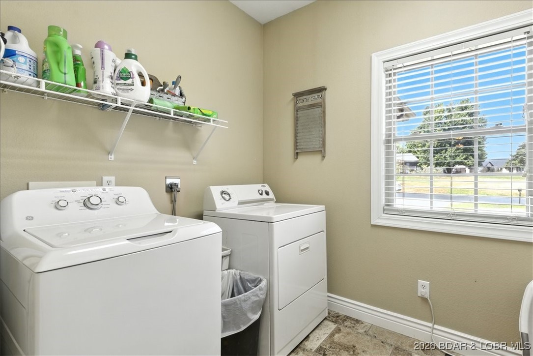 35 Hand Lane Eldon, MO 65026 - Photo 13 of 42