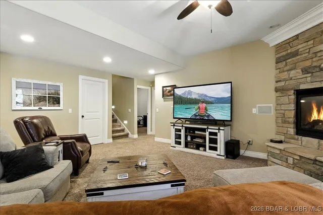 $620,000 | 35 Hand Lane, Eldon, MO 65026