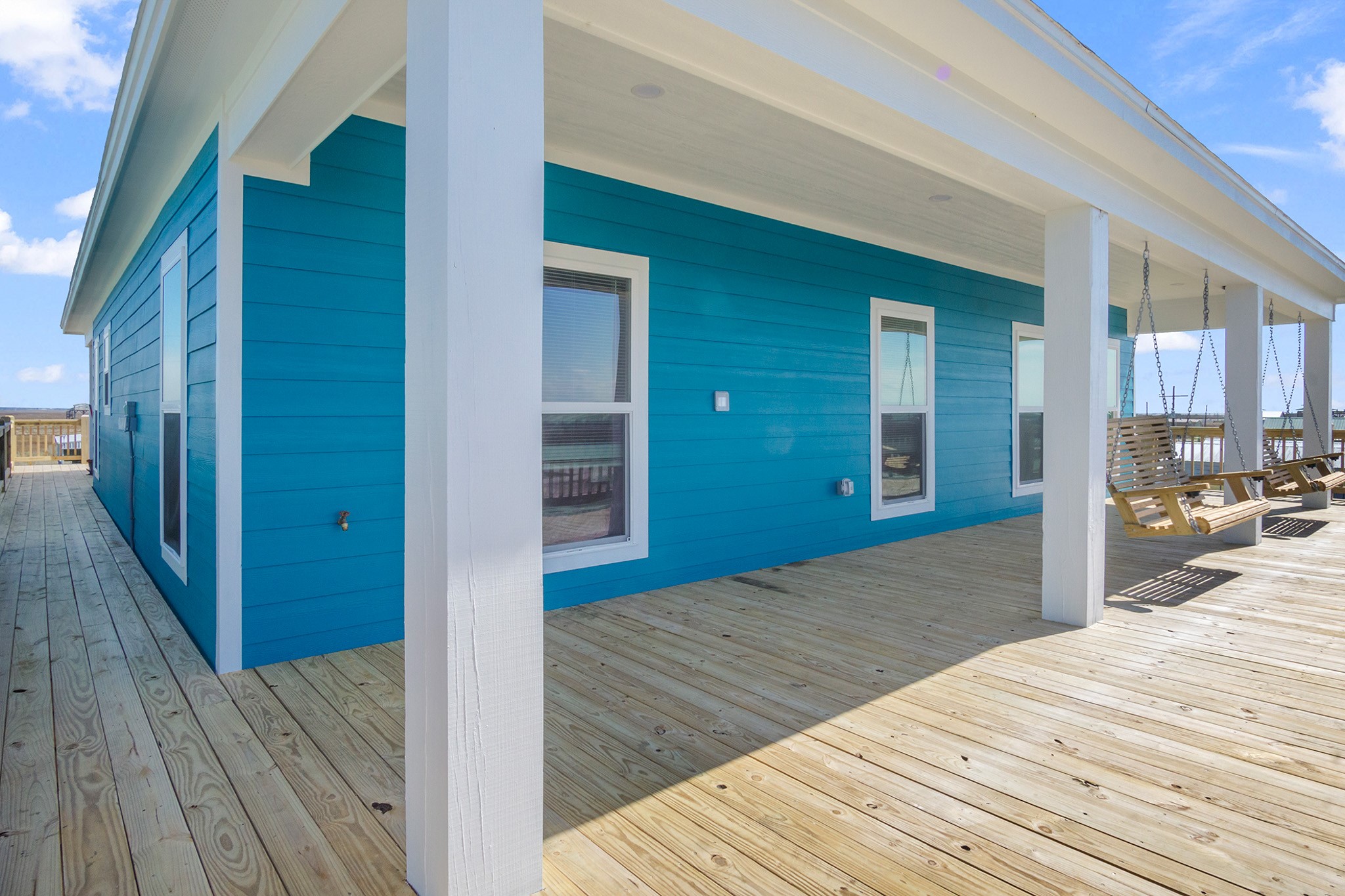 1297 Mabry Port Bolivar, TX 77650 - Photo 28 of 38 a view of a bedroom from a balcony