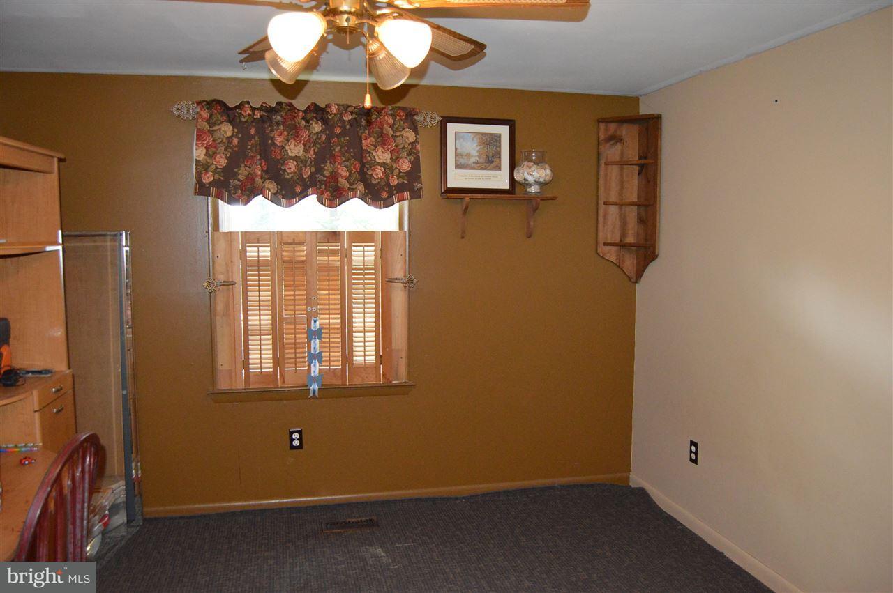 7501 Hickory Road Stewartstown, PA 17363 - Photo 13 of 25 Gallery Image 13
