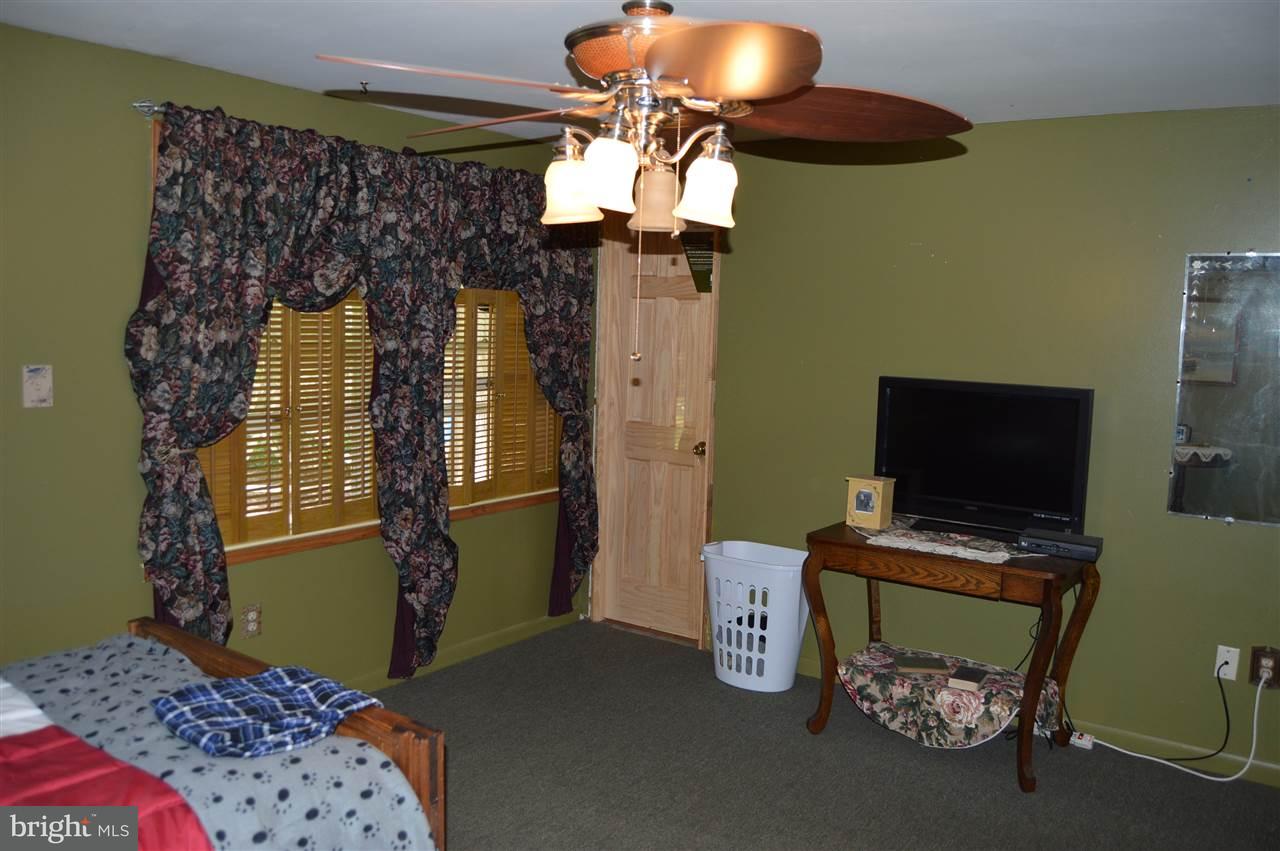 7501 Hickory Road Stewartstown, PA 17363 - Photo 16 of 25 Gallery Image 16