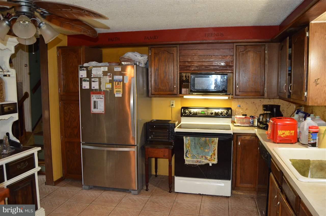 7501 Hickory Road Stewartstown, PA 17363 - Photo 4 of 25 Gallery Image 4