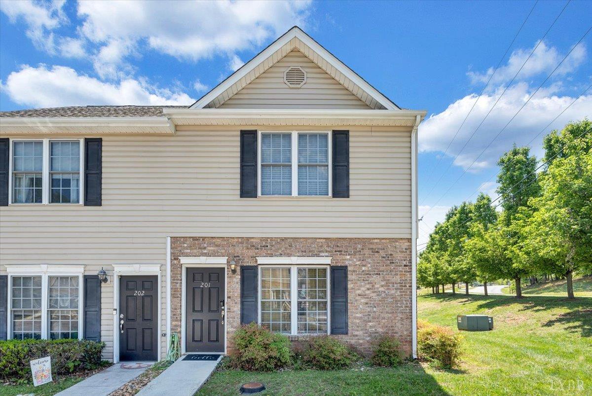 1600 Wards Ferry Road, Unit 201 Lynchburg, VA 24502 - Photo 1 of 23