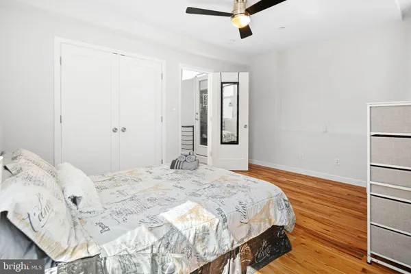 $3,600 | 842 North Leithgow Street, Philadelphia, PA 19123
