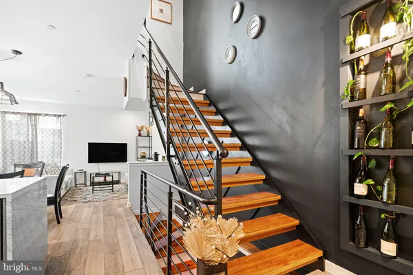 $3,600 | 842 North Leithgow Street, Philadelphia, PA 19123