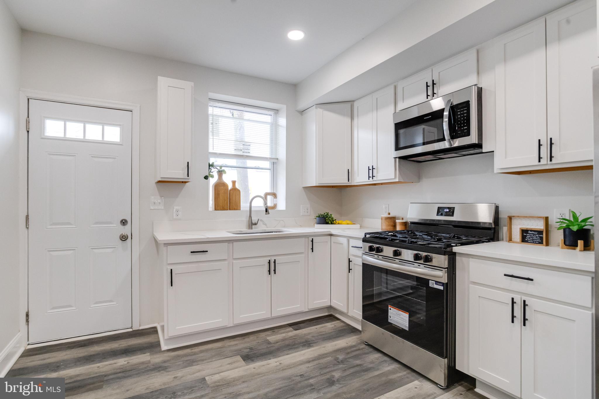 315 North Robinson Street Baltimore, MD 21224 - Photo 12 of 45