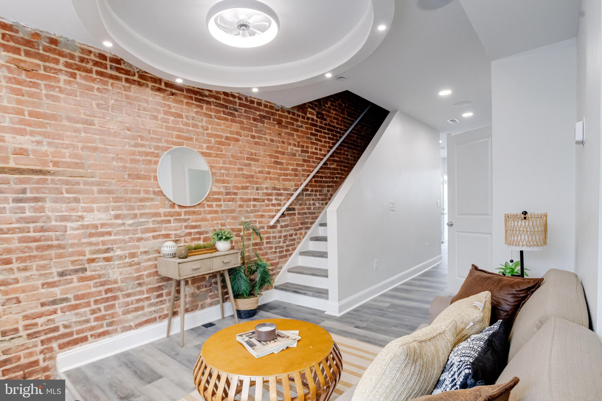 315 North Robinson Street Baltimore, MD 21224 - Photo 3 of 45