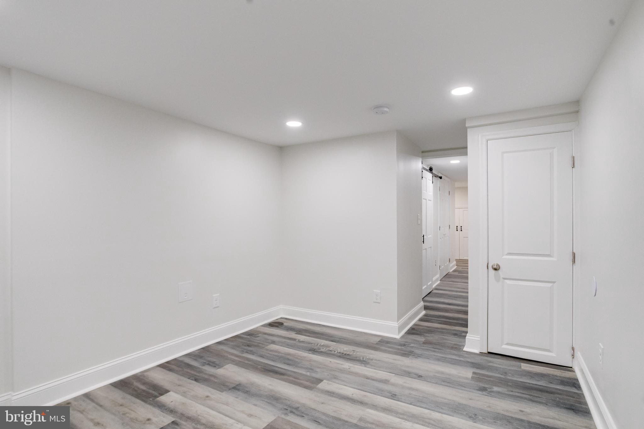 315 North Robinson Street Baltimore, MD 21224 - Photo 37 of 45