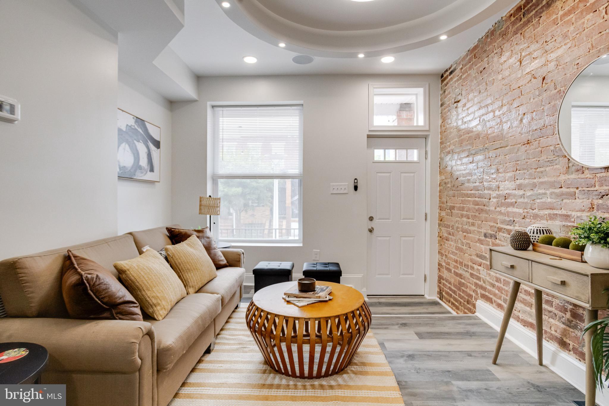 315 North Robinson Street Baltimore, MD 21224 - Photo 5 of 45