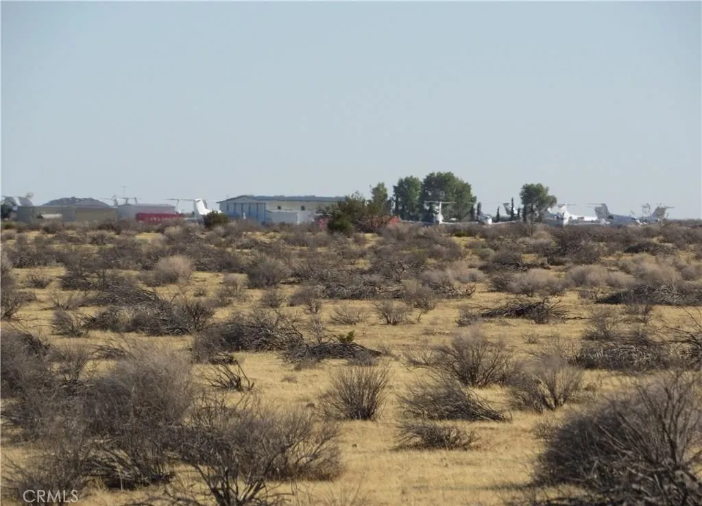 0 302-020-10-01-5 Rudnick Edwards, CA 93523 - Photo 2 of 3 a view of a dry yard