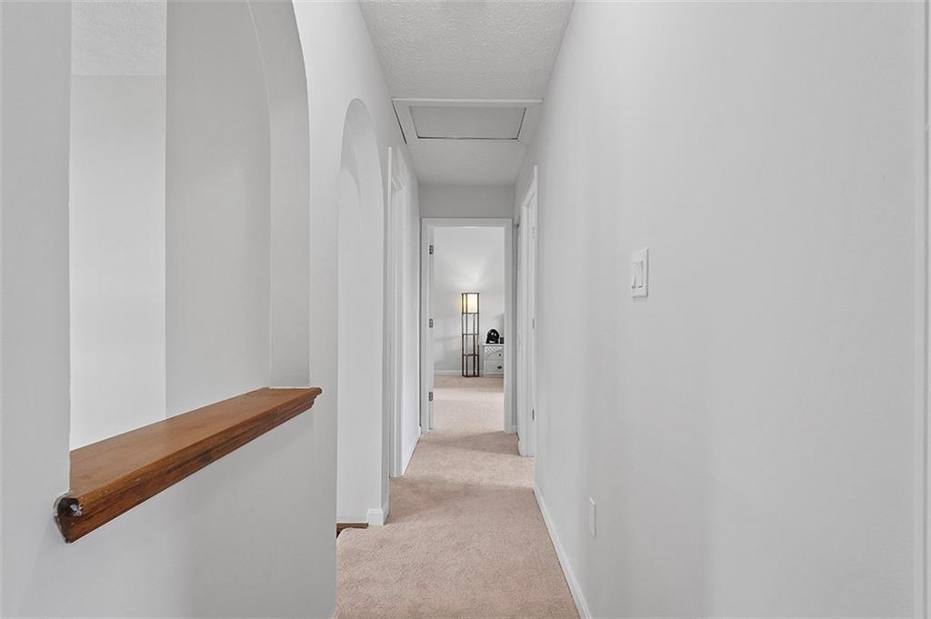 482 Shelbourne Drive Pittsburgh, PA 15239 - Photo 21 of 49 a view of a hallway with closet