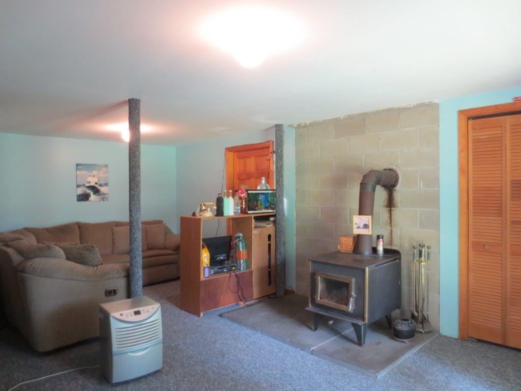 4 Barbs Hill Road Foster, RI 02825 - Photo 14 of 32 Family Room